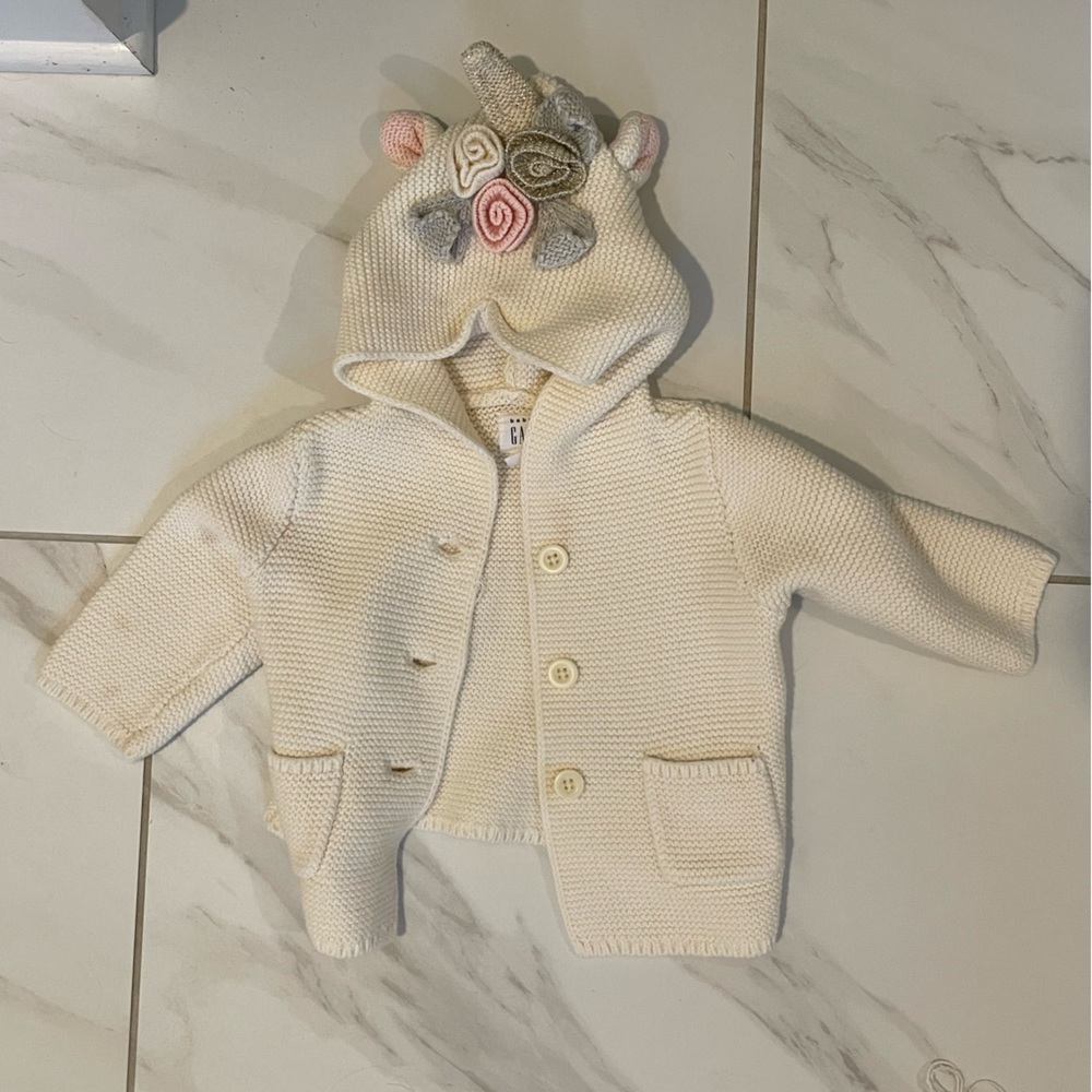 BabyGap Knit Unicorn Sweater 3-6 EUC